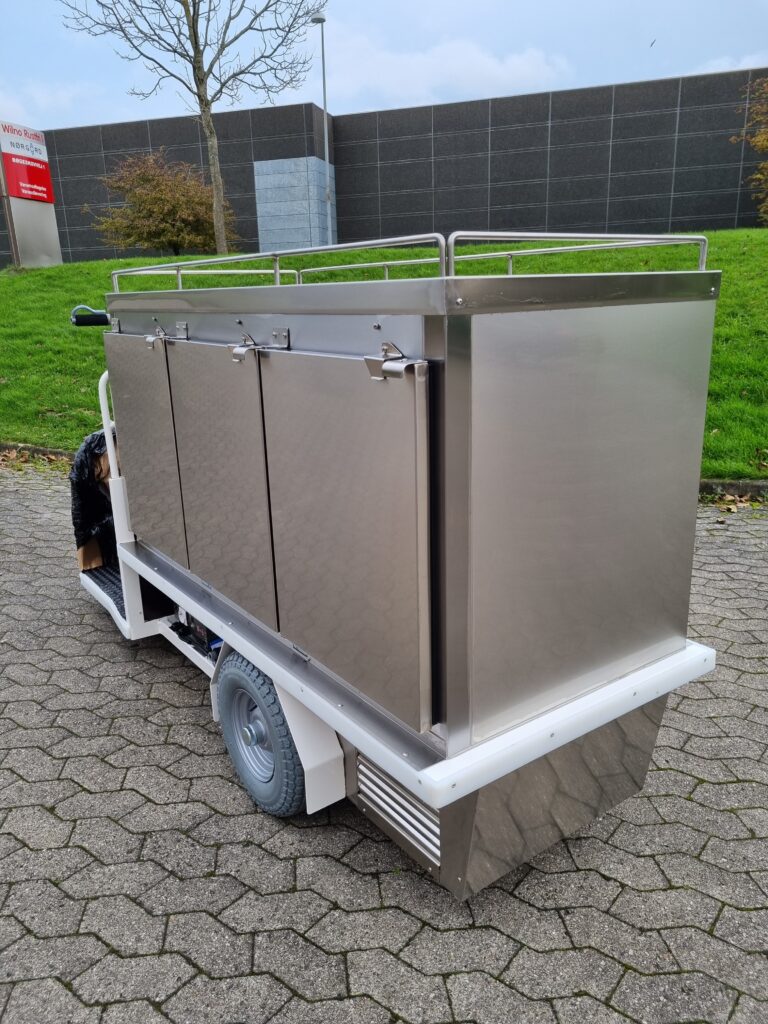 Wilno Rustfri ApS_Special fremstillet mælkekøleskab monteret på ladvogn